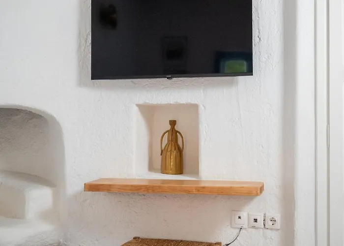 Traditional Mykonos Village House