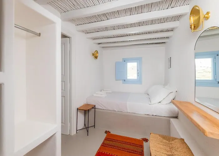 Willa Historic Stone House With Garden - Mykonos Village